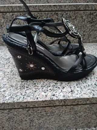 Sandali con zeppa Vintart neri