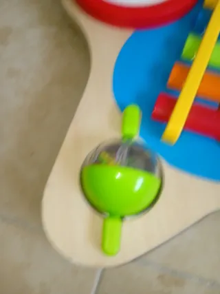 Guitarra madera 6 en 1 para bebé