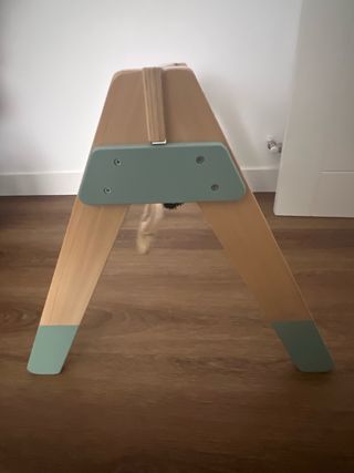 Gimnasio de madera para bebé