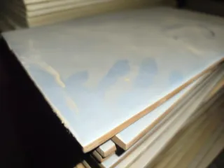 Bloques de hormigón y azulejos