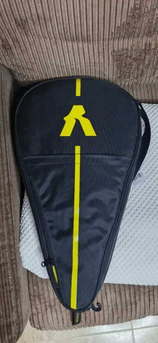 Pala de pádel Volt 950 precintada