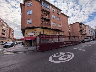 Local comercial en alquiler en Las Fuentes en Zaragoza