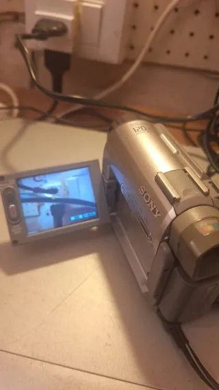 Videocamera Sony Handycam DCR-HC30E