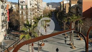 Local comercial en venta en Sants-Badal en Barcelona