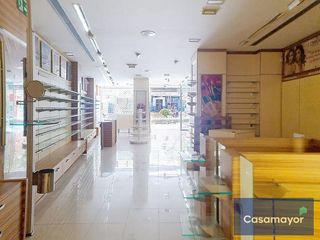 Local comercial en alquiler en Ensanche - Diputación en Alicante