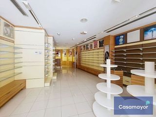 Local comercial en alquiler en Ensanche - Diputación en Alicante