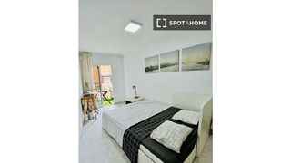 Piso en alquiler en Moscardó en Madrid