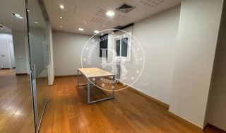 Oficina en alquiler en Sant Gervasi - Galvany en Barcelona