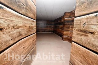 Local comercial en venta en Zona Piscinas en Burriana