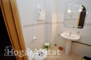 Local comercial en venta en Zona Piscinas en Burriana