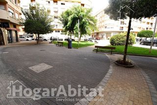 Local comercial en venta en Zona Piscinas en Burriana