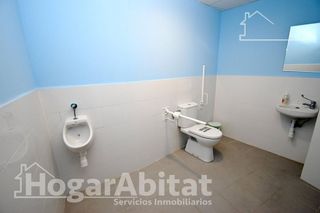 Local comercial en venta en Zona Piscinas en Burriana