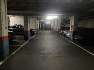 Garaje en venta en El Camp de l'Arpa del Clot en Barcelona