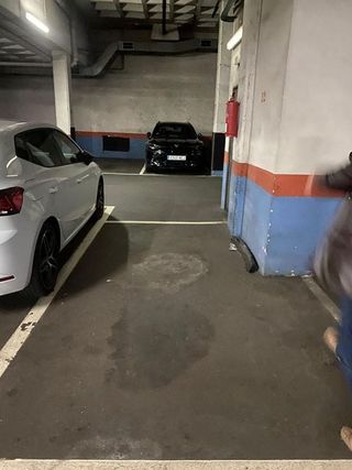 Garaje en venta en El Camp de l'Arpa del Clot en Barcelona