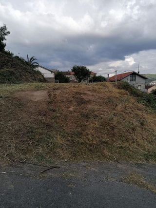 Terreno en venta en Ventiun en Ourense