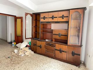 Edificio en venta en Zona de Cueva de Menga en Antequera