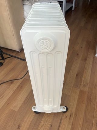Radiador Aceite Portátil Blanco y Plateado