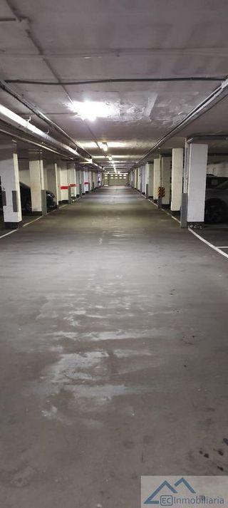 Garaje en alquiler en Valdenoja - La Pereda en Santander