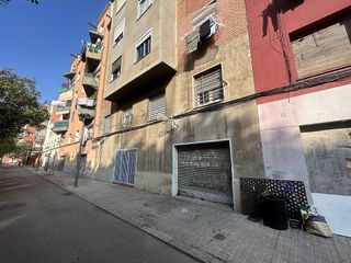 Local comercial en venta en El Bon Pastor en Barcelona