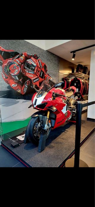 Ducati Panigale V4R