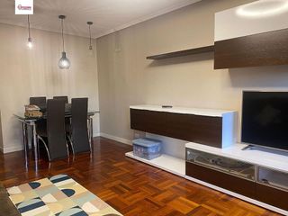 Piso en alquiler en Plaza España - Villa Pilar - Reyes Católicos - Vadillos en Burgos