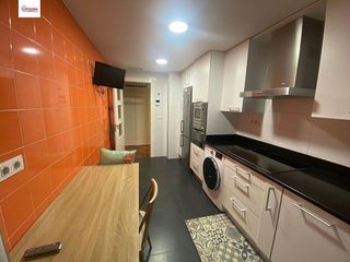 Piso en alquiler en Plaza España - Villa Pilar - Reyes Católicos - Vadillos en Burgos