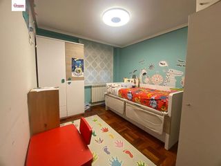 Piso en alquiler en Plaza España - Villa Pilar - Reyes Católicos - Vadillos en Burgos