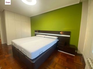 Piso en alquiler en Plaza España - Villa Pilar - Reyes Católicos - Vadillos en Burgos