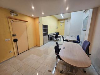 Local comercial en venta en Collblanc en Hospitalet de Llobregat, L´