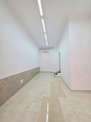 Local comercial en venta en Collblanc en Hospitalet de Llobregat, L´