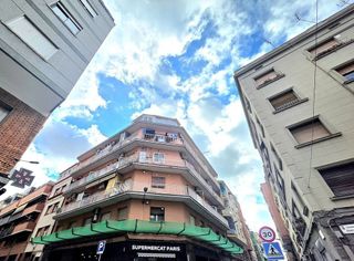Local comercial en venta en Collblanc en Hospitalet de Llobregat, L´