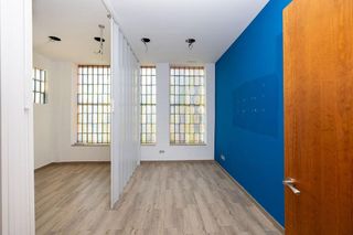 Local comercial en venta en Cervantes en Granada