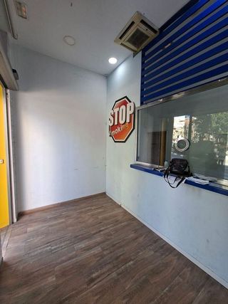 Local comercial en alquiler en Zona Avenida al Vedat en Torrent
