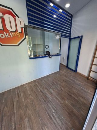 Local comercial en alquiler en Zona Avenida al Vedat en Torrent