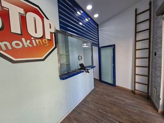 Local comercial en alquiler en Zona Avenida al Vedat en Torrent