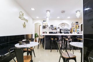 Local comercial en venta en Torrent Ballester en Viladecans