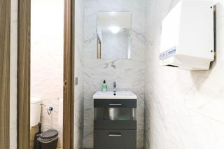 Local comercial en venta en Torrent Ballester en Viladecans