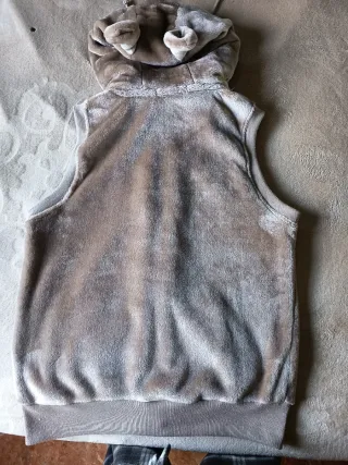 Chaleco con capucha de conejito para bebé