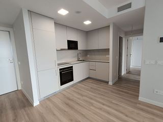 Piso en alquiler en Virgen del Cortijo - Manoteras en Madrid