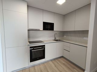 Piso en alquiler en Virgen del Cortijo - Manoteras en Madrid