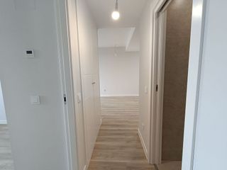 Piso en alquiler en Virgen del Cortijo - Manoteras en Madrid