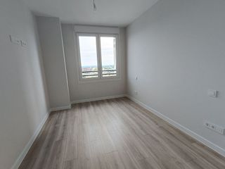 Piso en alquiler en Virgen del Cortijo - Manoteras en Madrid