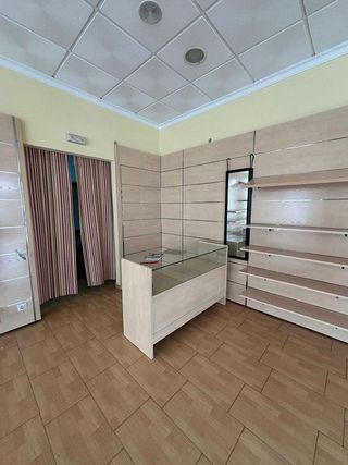 Local comercial en venta en Valdepeñas