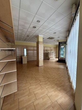 Local comercial en venta en Valdepeñas