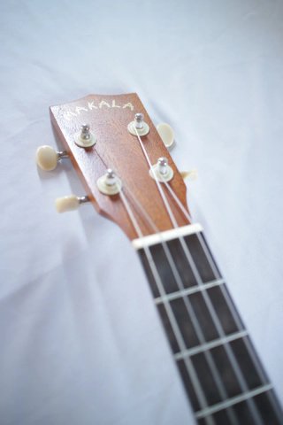 Ukelele barítono Makala