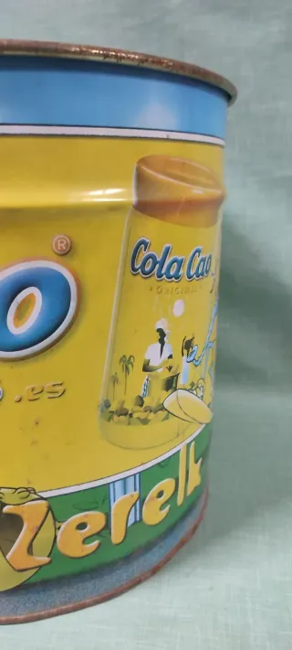 Lata gigante Cola Cao cubo papelera