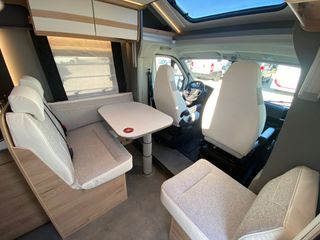 Alquiler Autocaravana Dethleffs T 7052 DBM