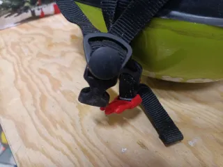 Casco infantil verde