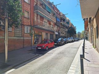 Local comercial en alquiler en La Prosperitat en Barcelona