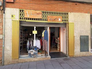 Local comercial en alquiler en La Prosperitat en Barcelona